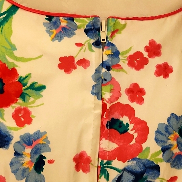 Floral Sleeveless Girls Poofy Dress With Belt Size 10 - Picture 3 of 8